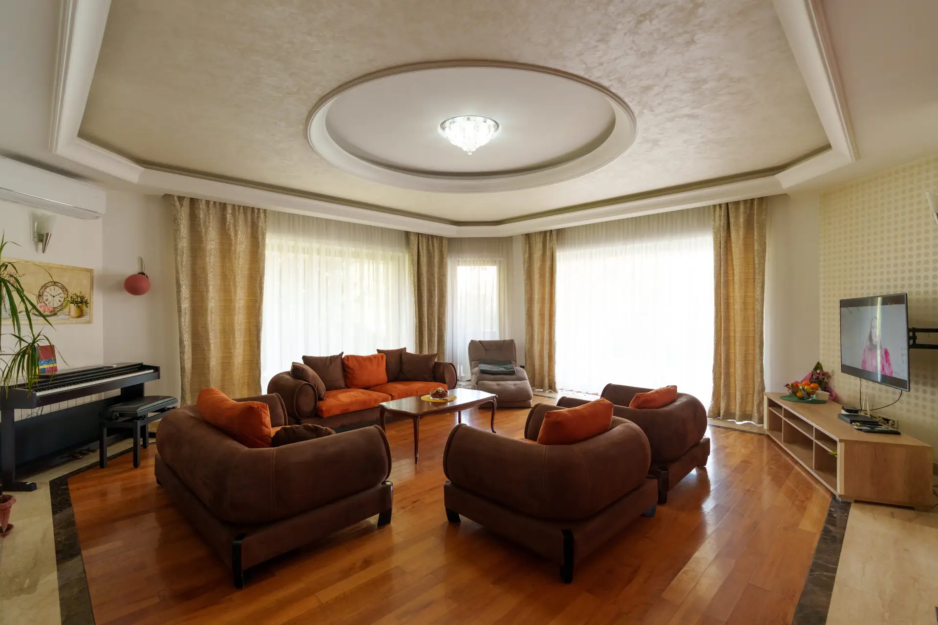 DWW09012-HDR